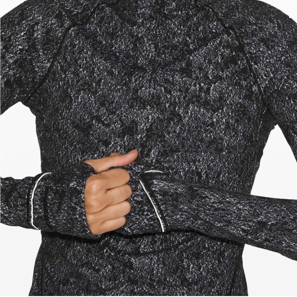 Lululemon Outrun the Elements Pullover 6 Misted Jacquard Black‎ White 1/2 Zip - Picture 4 of 8
